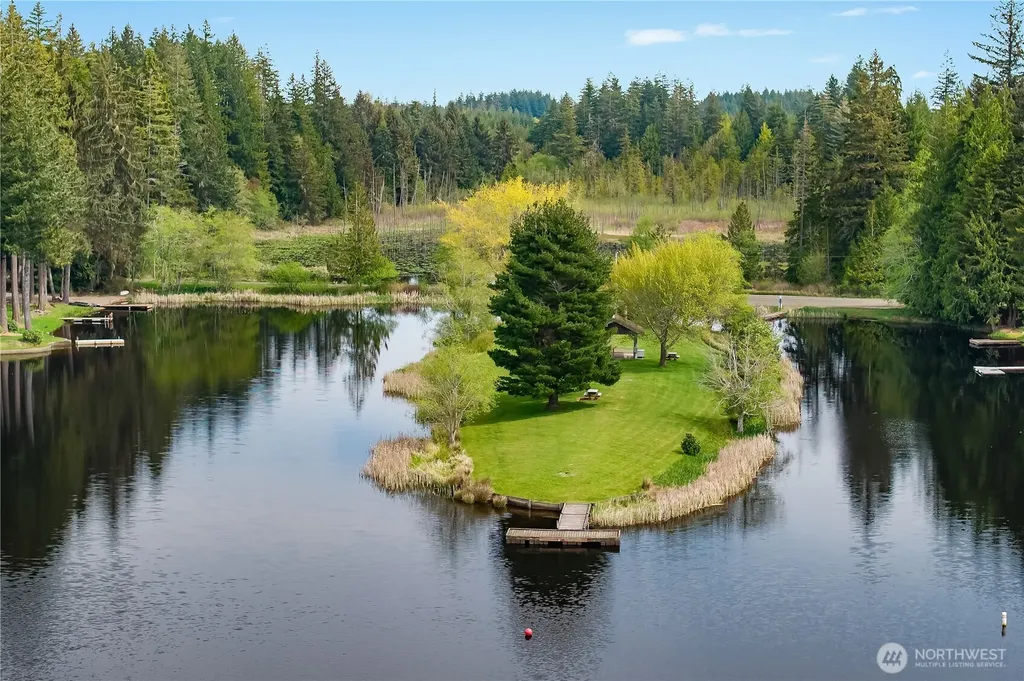 810 E Lakeshore Drive W Shelton WA 98584