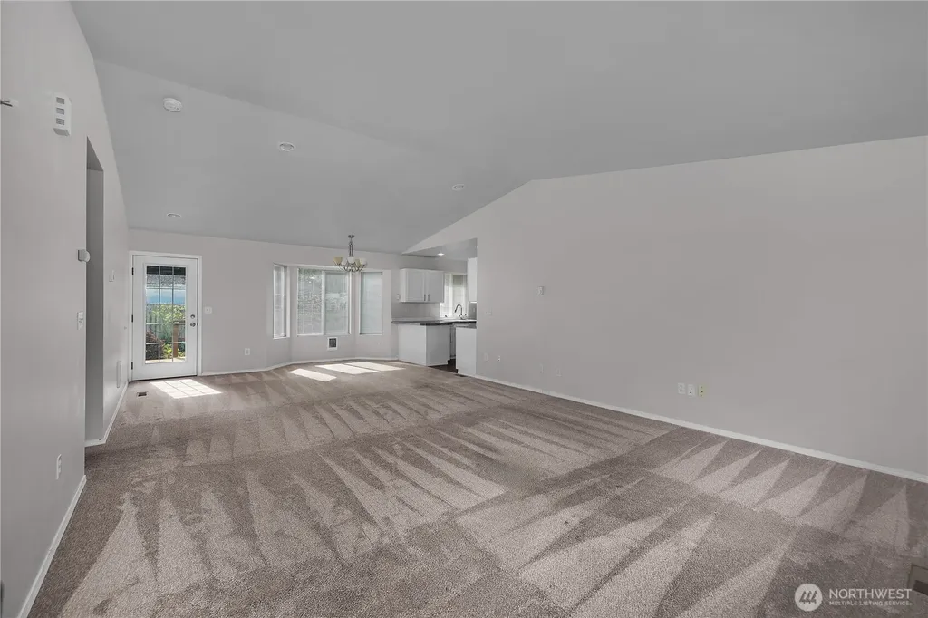 810 E Lakeshore Drive W Shelton WA 98584
