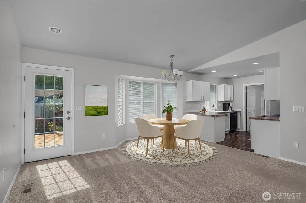 810 E Lakeshore Drive W Shelton WA 98584
