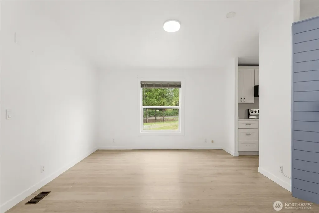 11215 180th Lane SW Rochester WA 98584