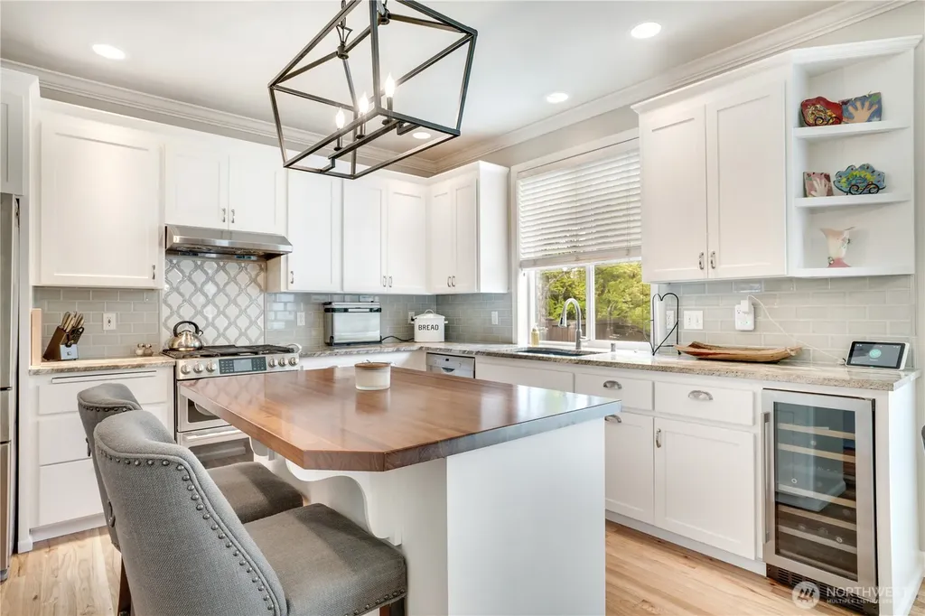 18306 92nd Avenue E Puyallup WA 98375