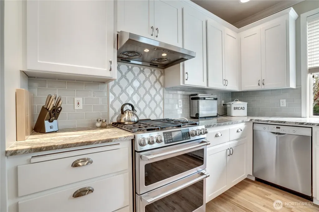 18306 92nd Avenue E Puyallup WA 98375