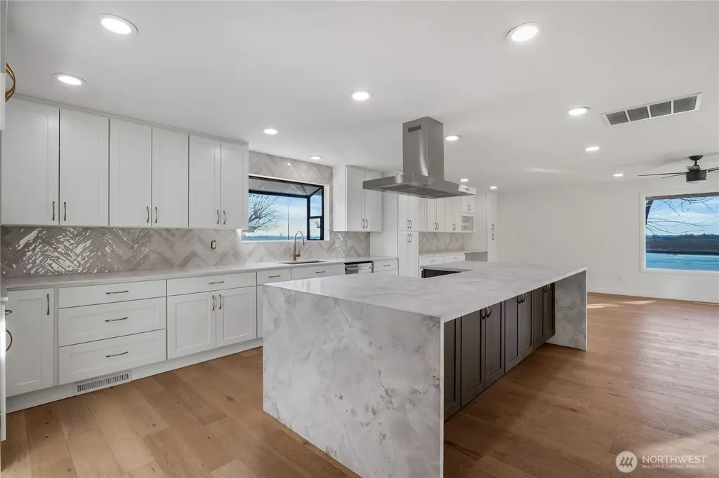 306 N Crestview Drive Moses Lake WA 98837