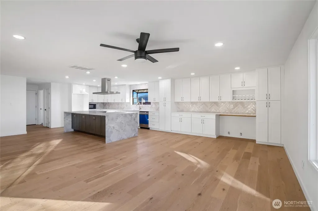 306 N Crestview Drive Moses Lake WA 98837