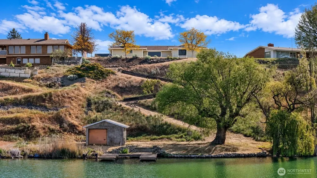 306 N Crestview Drive Moses Lake WA 98837