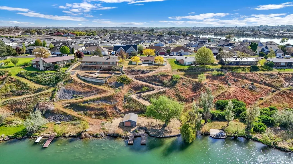 306 N Crestview Drive Moses Lake WA 98837