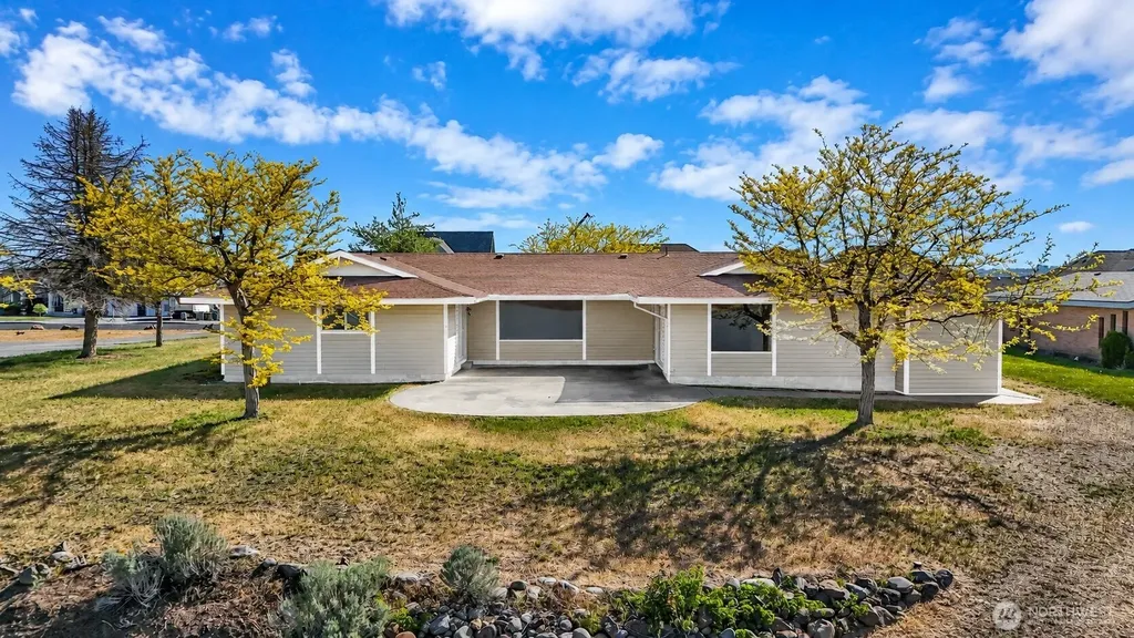 306 N Crestview Drive Moses Lake WA 98837