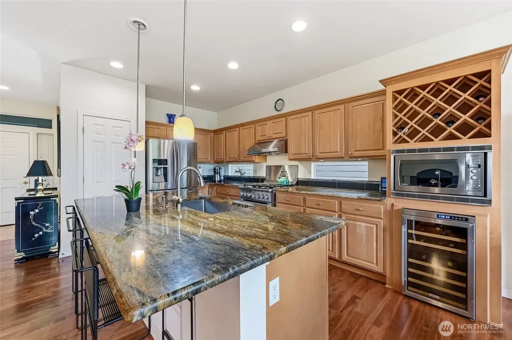 23041 NE 127th Way Redmond WA 98053