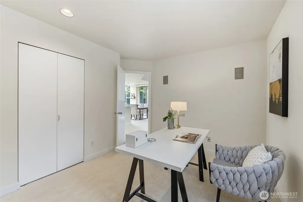 613 Bellevue Way SE Bellevue WA 98004