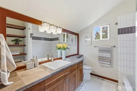 613 Bellevue Way SE Bellevue WA 98004