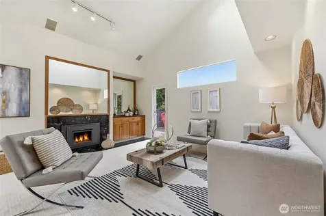 613 Bellevue Way SE Bellevue WA 98004
