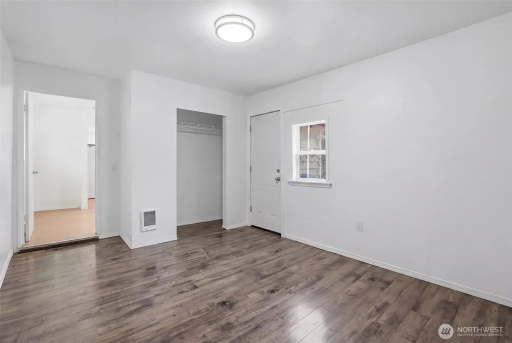 22219 66th Avenue W Mountlake Terrace WA 98043