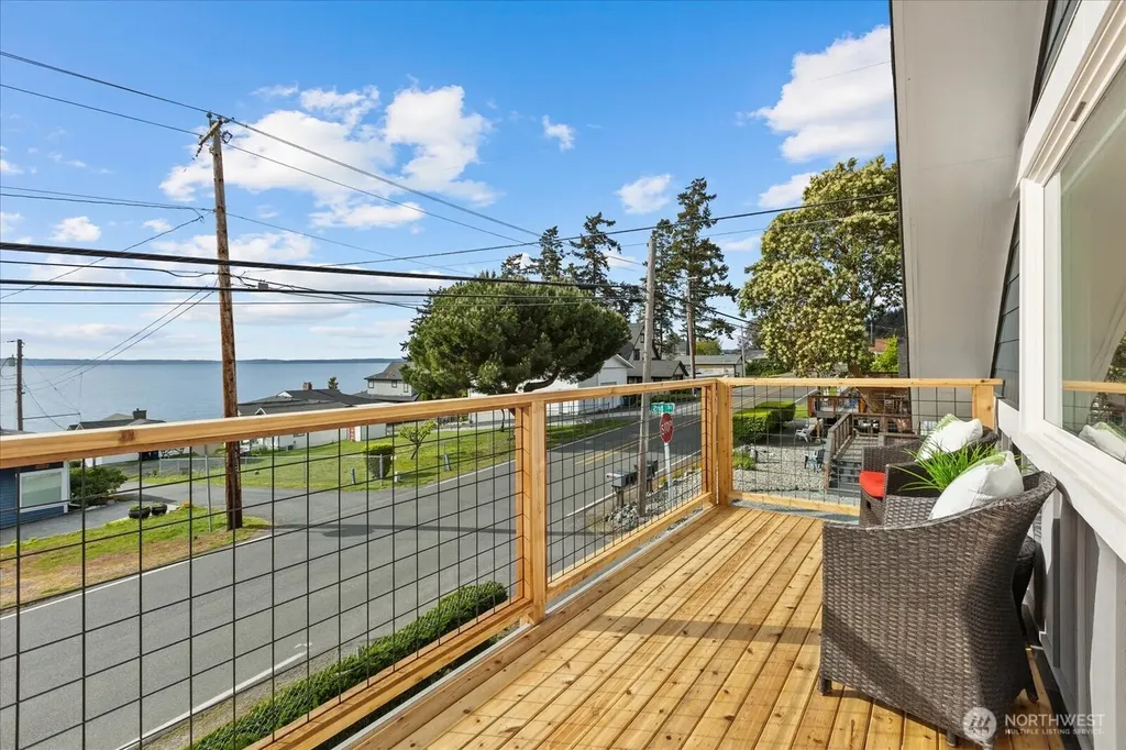 170 N Sunset Drive Camano Island WA 98282