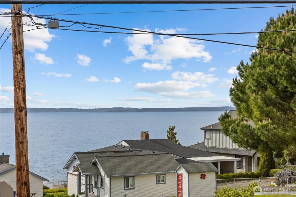 170 N Sunset Drive Camano Island WA 98282