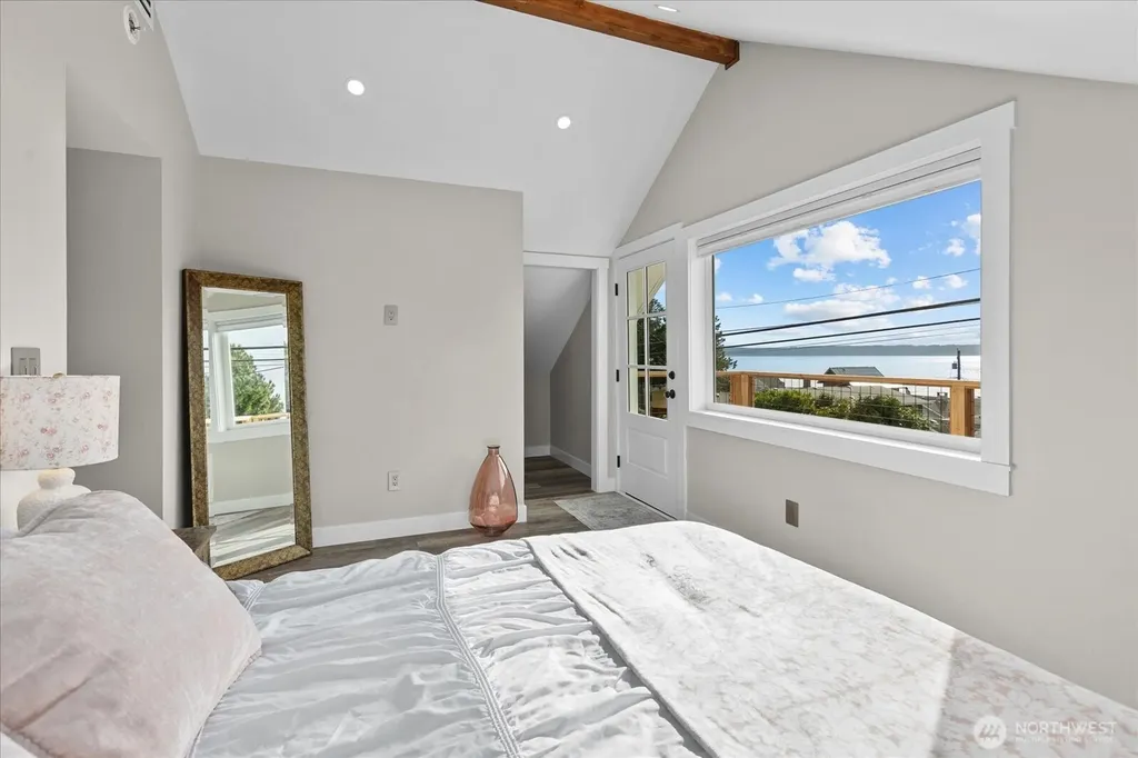 170 N Sunset Drive Camano Island WA 98282