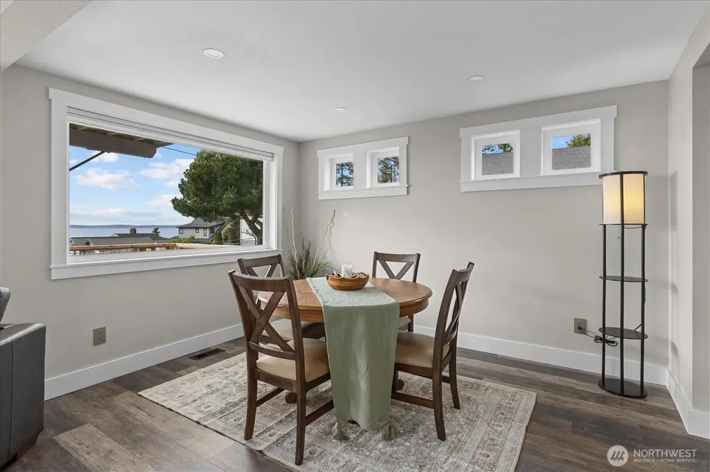 170 N Sunset Drive Camano Island WA 98282
