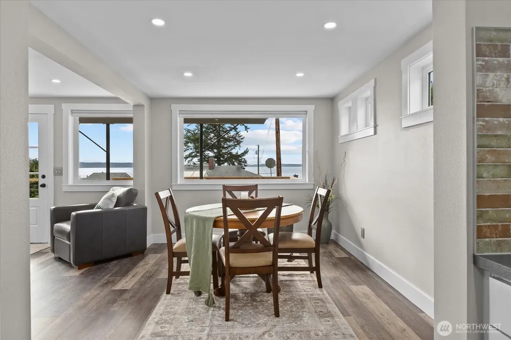 170 N Sunset Drive Camano Island WA 98282