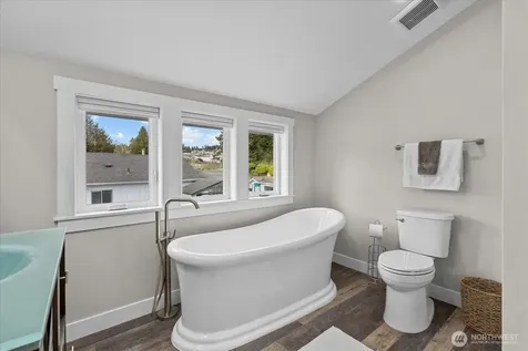 170 N Sunset Drive Camano Island WA 98282