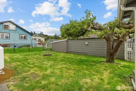 170 N Sunset Drive Camano Island WA 98282