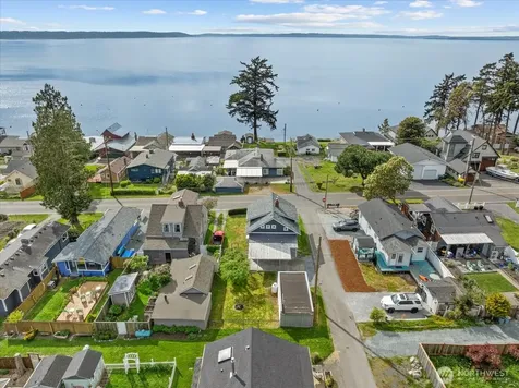 170 N Sunset Drive Camano Island WA 98282