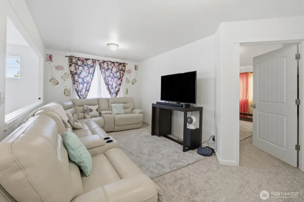 5708 Arcarro Ct SE Lacey WA 98503