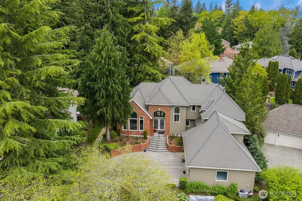 3021 224th Avenue NE Sammamish WA 98074