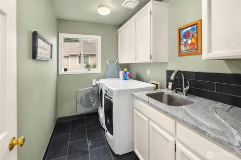 3021 224th Avenue NE Sammamish WA 98074