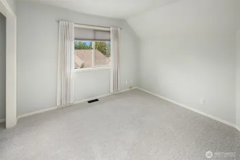 3021 224th Avenue NE Sammamish WA 98074