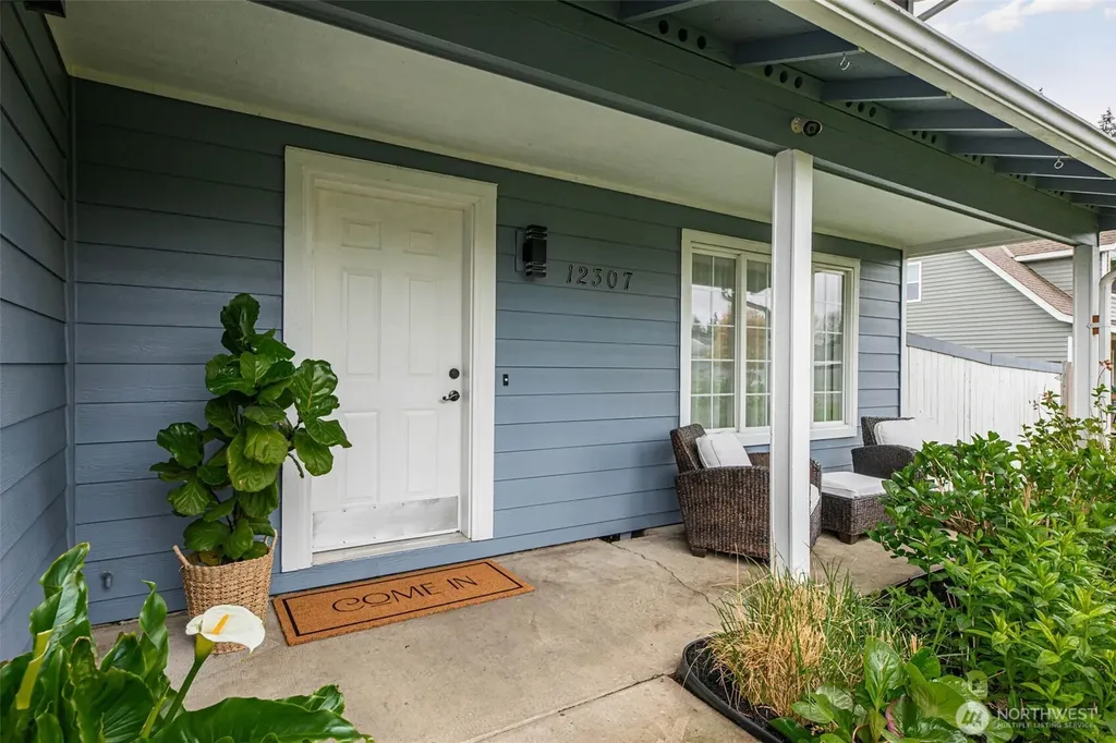 12307 42nd Drive NE Marysville WA 98271