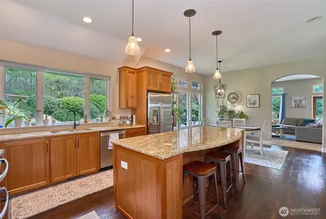 18248 240th Ave SE Maple Valley WA 98038
