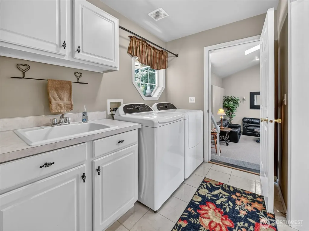26224 SE 425th Street Enumclaw WA 98022