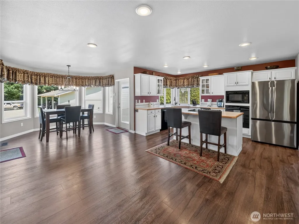 26224 SE 425th Street Enumclaw WA 98022