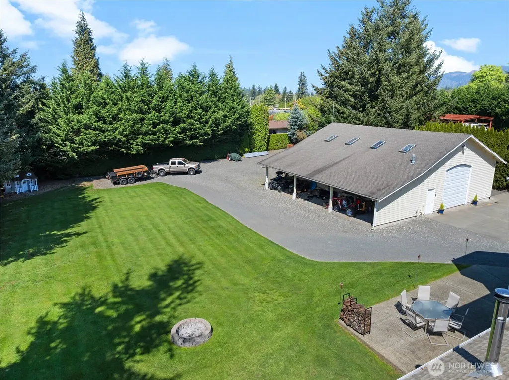 26224 SE 425th Street Enumclaw WA 98022
