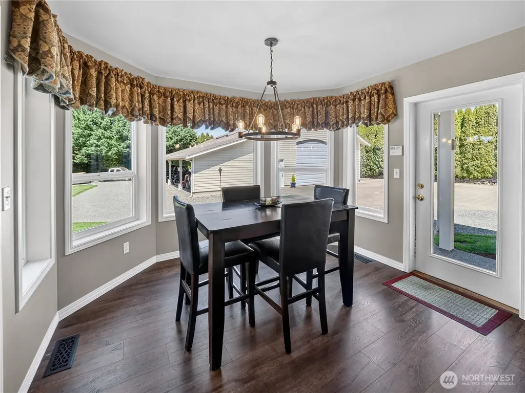 26224 SE 425th Street Enumclaw WA 98022