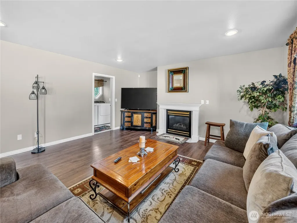 26224 SE 425th Street Enumclaw WA 98022
