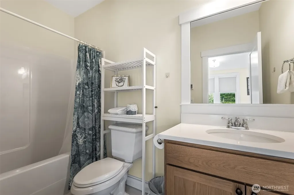 36 Easthaven Street Pacific Beach WA 98571