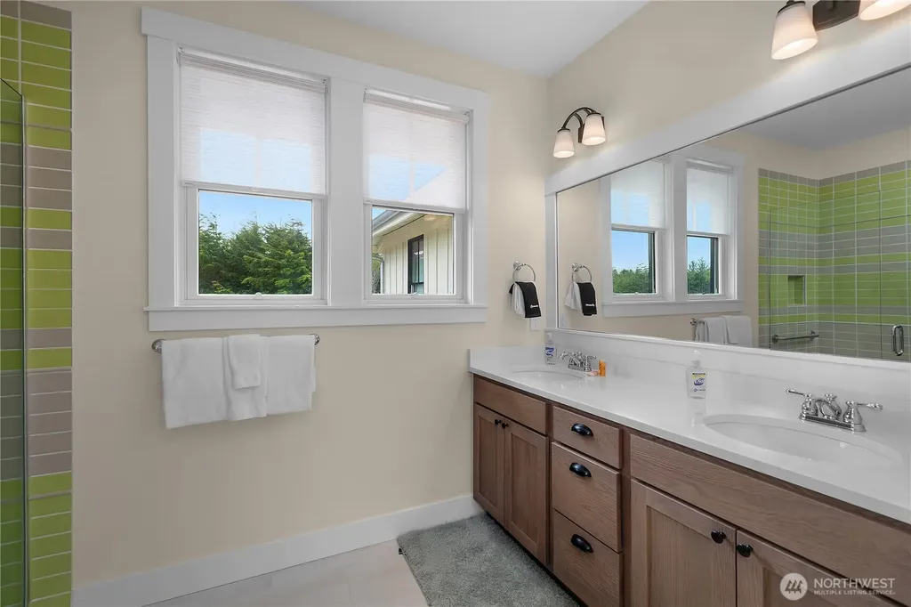 36 Easthaven Street Pacific Beach WA 98571