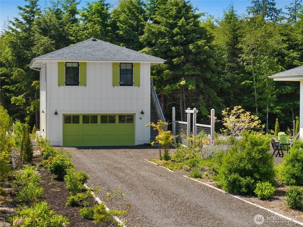 36 Easthaven Street Pacific Beach WA 98571