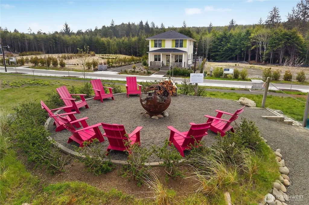 36 Easthaven Street Pacific Beach WA 98571