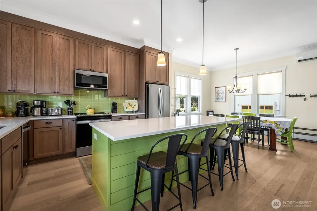 36 Easthaven Street Pacific Beach WA 98571