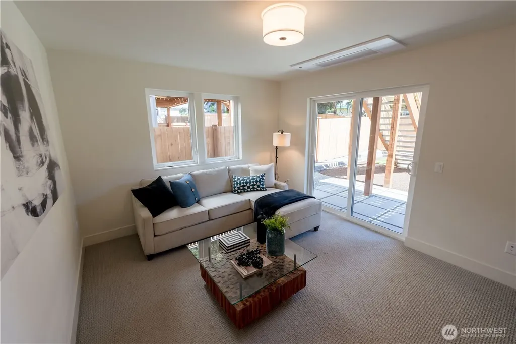 13540 39th Avenue NE Seattle WA 98125