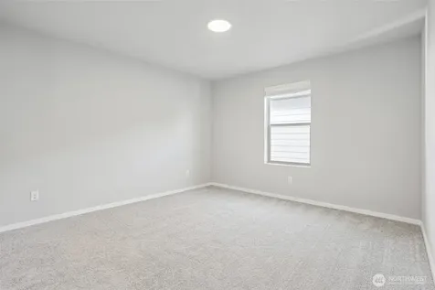 24 151st Street SW Lynnwood WA 98087