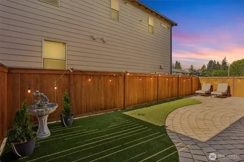 24 151st Street SW Lynnwood WA 98087