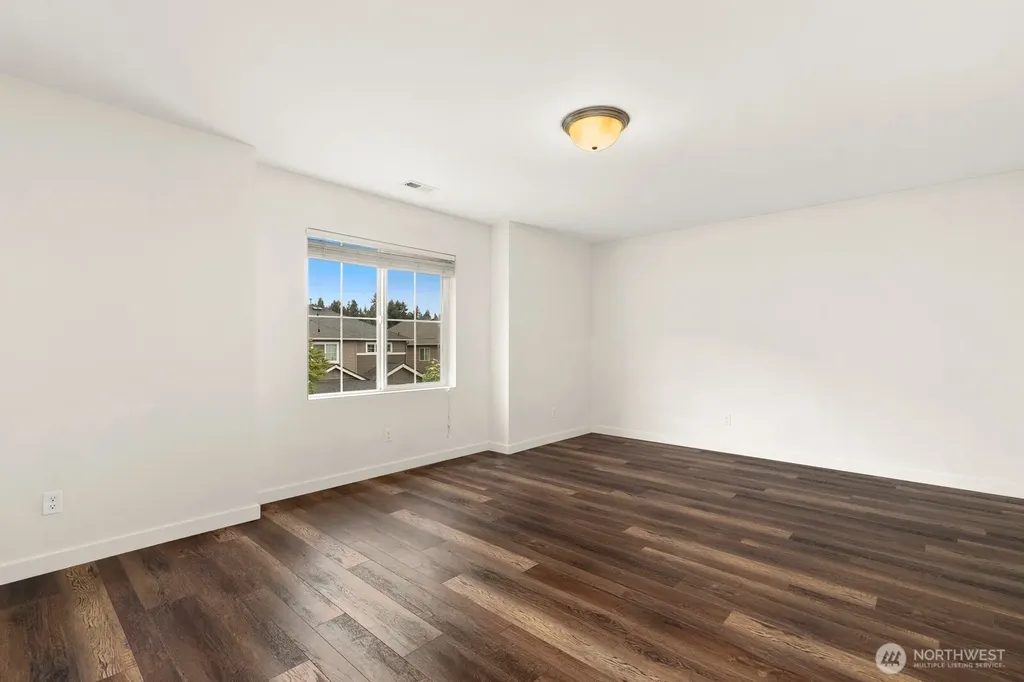 3131 Dunhill Lane Puyallup WA 98372