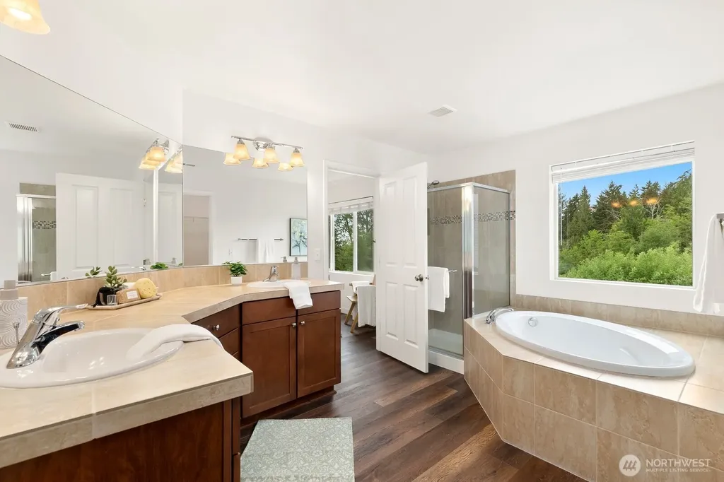 3131 Dunhill Lane Puyallup WA 98372