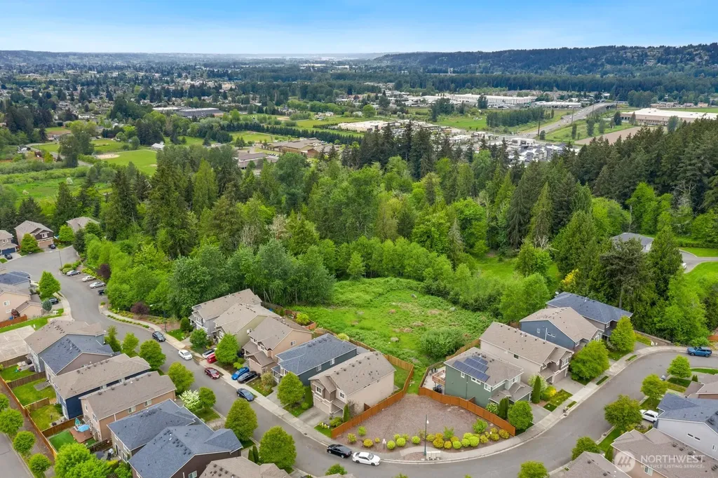 3131 Dunhill Lane Puyallup WA 98372