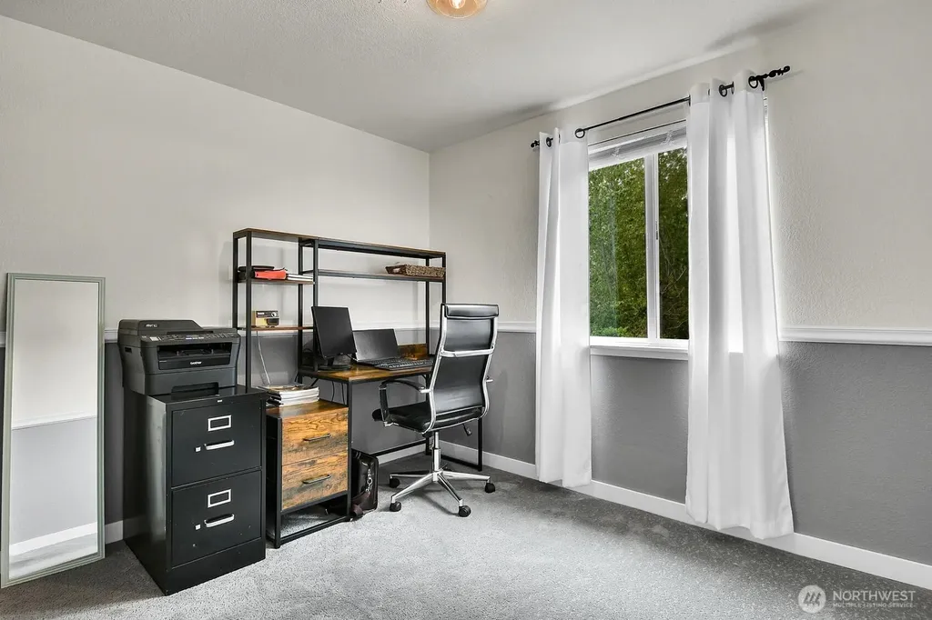16226 2nd Place W Lynnwood WA 98087