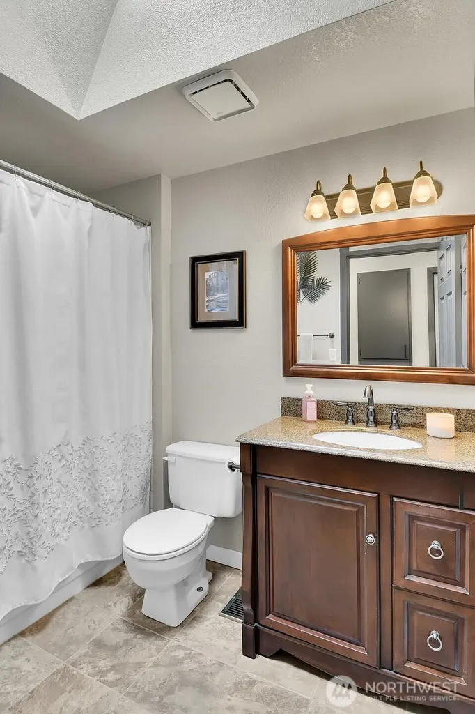 16226 2nd Place W Lynnwood WA 98087