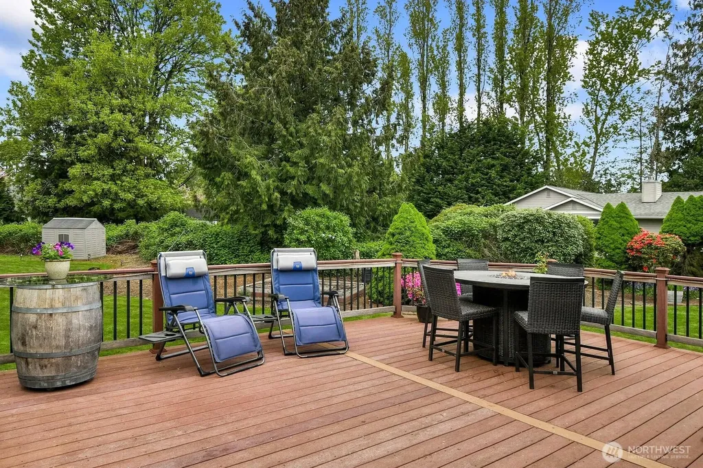 16226 2nd Place W Lynnwood WA 98087