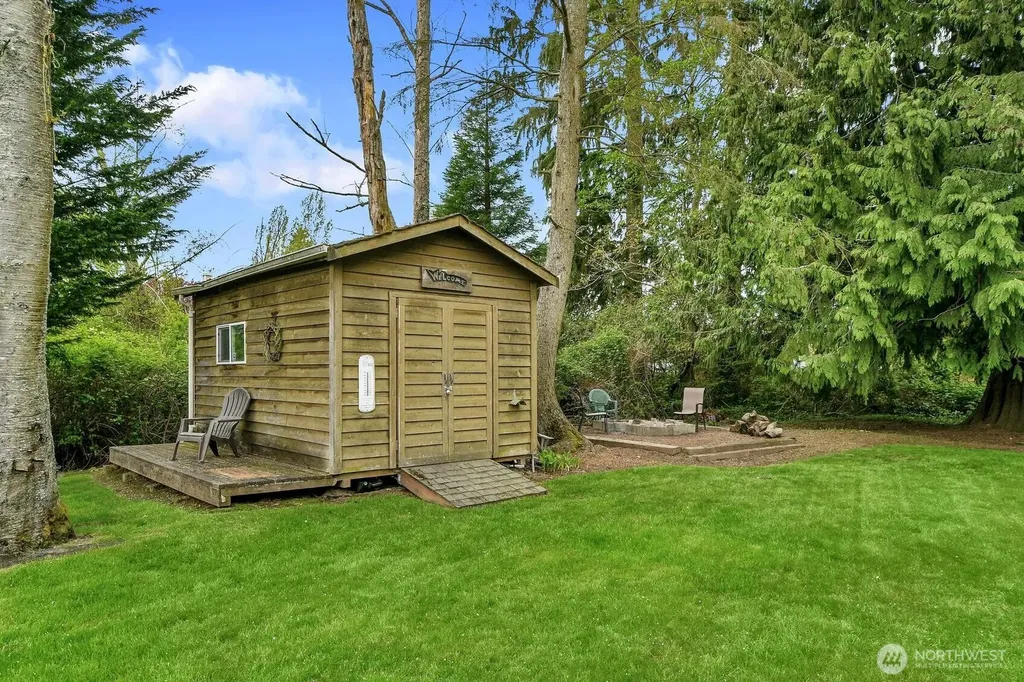 16226 2nd Place W Lynnwood WA 98087